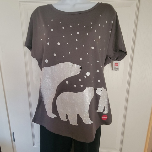 Coca Cola Tops - Gray T-Shirt with Polar Bear Design